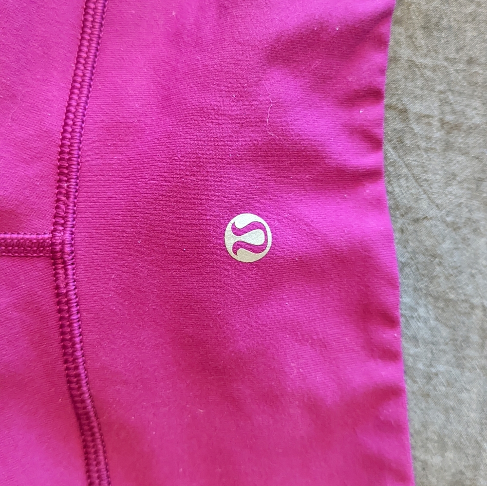 Lululemon Wunder Under Mid Rise Tight size 10